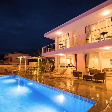 Sleeps 8 With Pool And Air Con Вилла Калкан