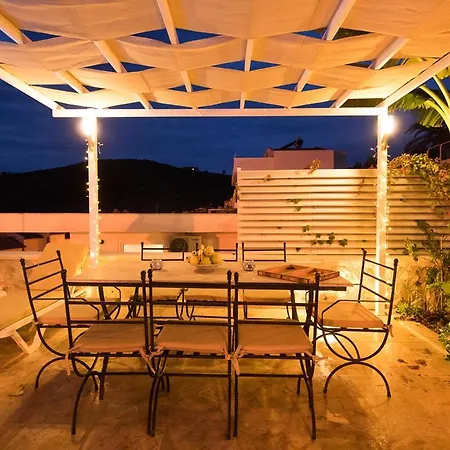 Sleeps 8 With Pool And Air Con * Калкан
